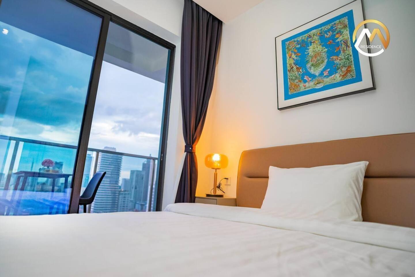 Hotel Serviced Apartments Top One Infinity Pool With View Of 360 Degree Phnom-Penh Buitenkant foto