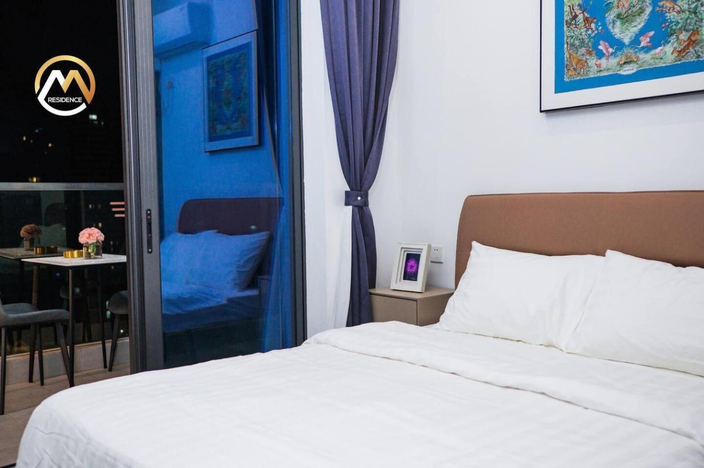 Hotel Serviced Apartments Top One Infinity Pool With View Of 360 Degree Phnom-Penh Buitenkant foto