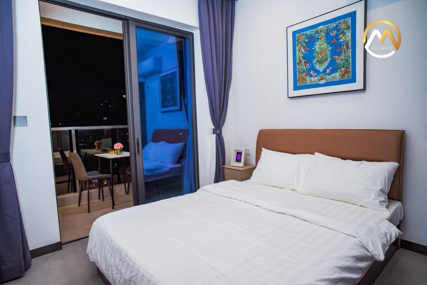 Hotel Serviced Apartments Top One Infinity Pool With View Of 360 Degree Phnom-Penh Buitenkant foto