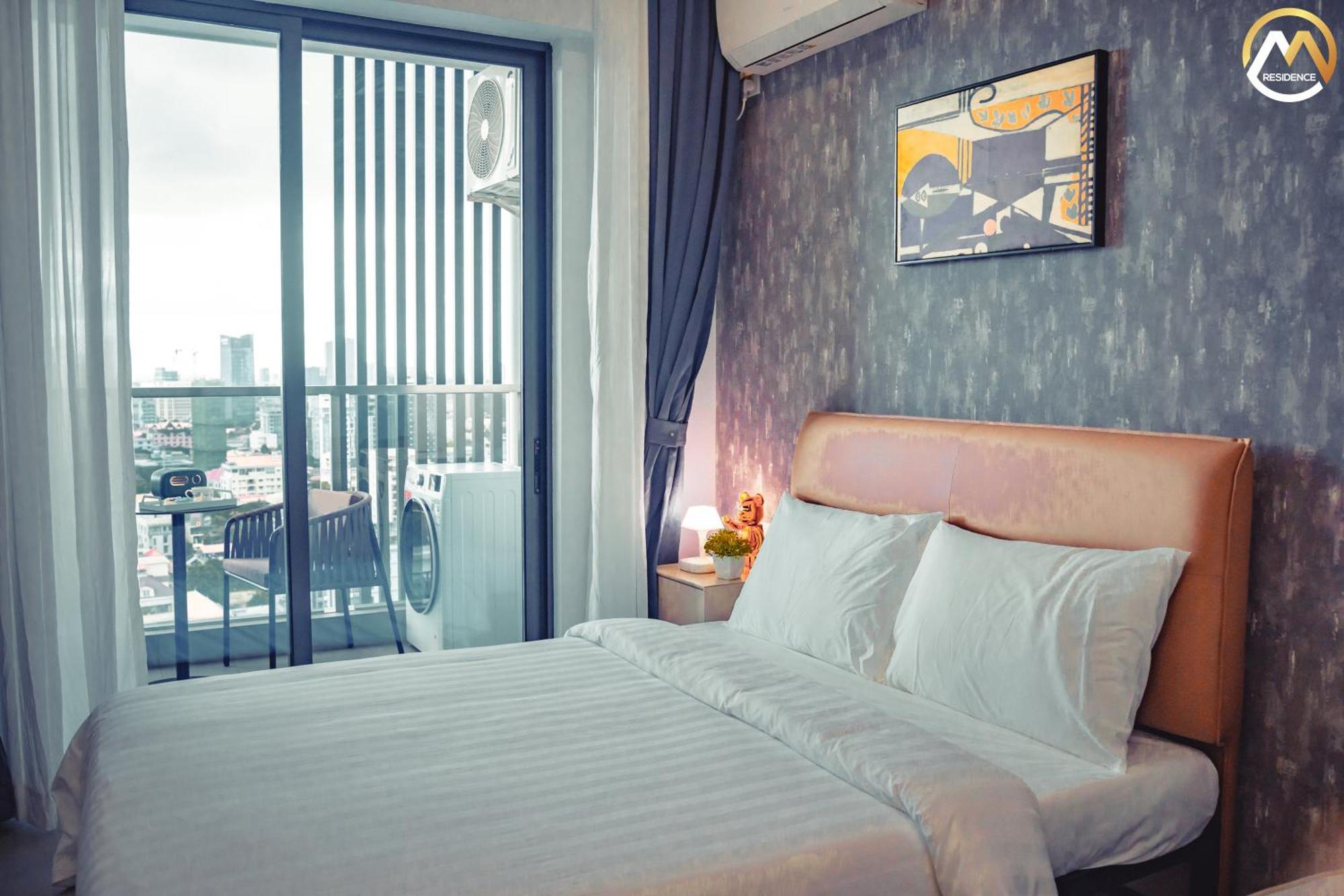 Hotel Serviced Apartments Top One Infinity Pool With View Of 360 Degree Phnom-Penh Buitenkant foto